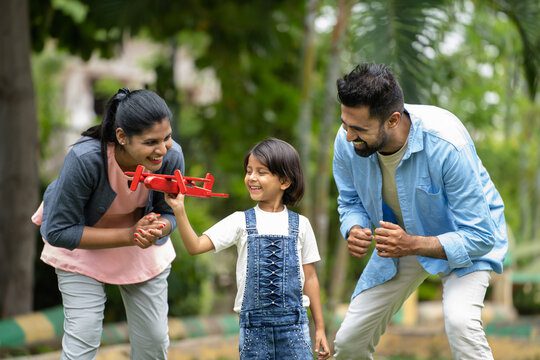 How to Build a Strong Bond with Your Elementary Child?