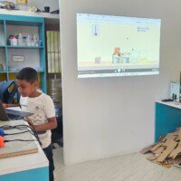 Tinker Glow Glow STEM Learning Center